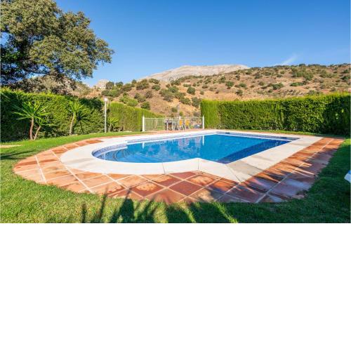 Amazing Home In Alora With Outdoor Swimming Pool, Private Swimming Pool And 4 Bedrooms