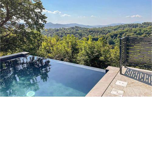 Amazing home in Donja Poljana with Outdoor swimming pool, Sauna and 4 Bedrooms
