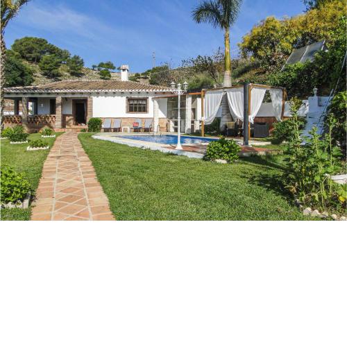 Amazing Home In Frigiliana With Wifi, Private Swimming Pool And Outdoor Swimming Pool