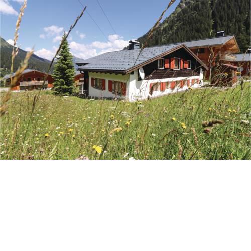 Amazing home in Gargellen w/ WiFi and 5 Bedrooms