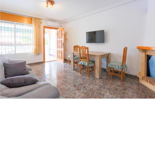 Amazing Home In Los Alcazares With Wifi And 4 Bedrooms