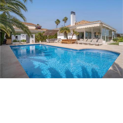 Amazing Home In Marbella With Outdoor Swimming Pool, Wifi And Heated Swimming Pool