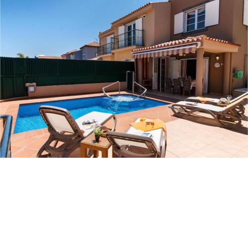Amazing Home In Maspalomas With Outdoor Swimming Pool, Wifi And 4 Bedrooms