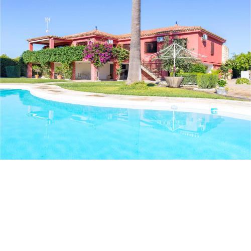 Amazing Home In Morn De La Frontera With Wifi, Private Swimming Pool And Outdoor Swimming Pool