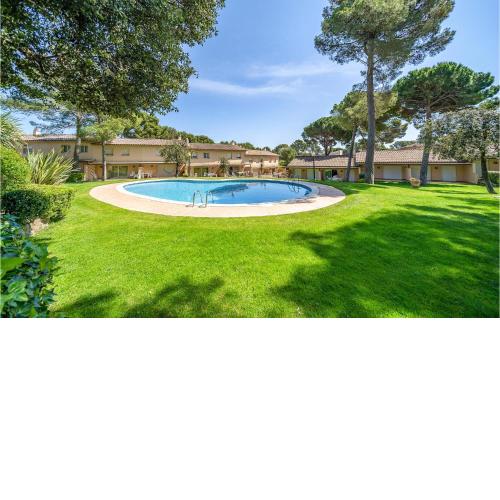 Amazing Home In Pals With Outdoor Swimming Pool, Wifi And 2 Bedrooms 3