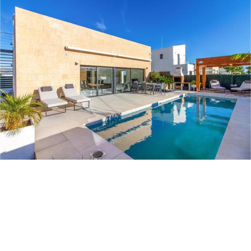 Amazing Home In Polop De La Marina With Outdoor Swimming Pool, 3 Bedrooms And Swimming Pool