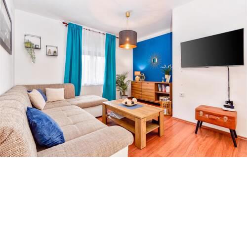 Amazing home in Popovaca with Outdoor swimming pool and 2 Bedrooms
