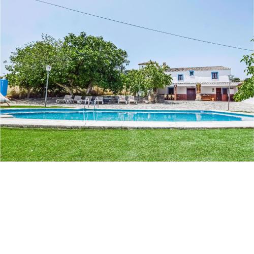 Amazing home in Ronda with 5 Bedrooms, WiFi and Outdoor swimming pool