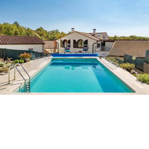 Amazing home in Ruzici with Outdoor swimming pool, WiFi and 3 Bedrooms