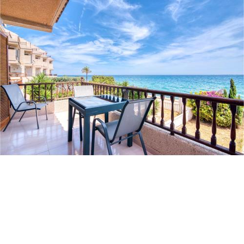 Amazing Home In Santa Pola De Lest With Wifi And 5 Bedrooms