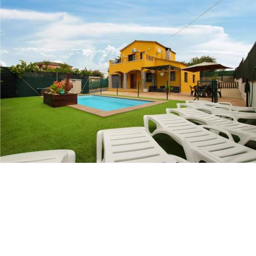 Amazing home in Sils with 4 Bedrooms, Outdoor swimming pool and WiFi