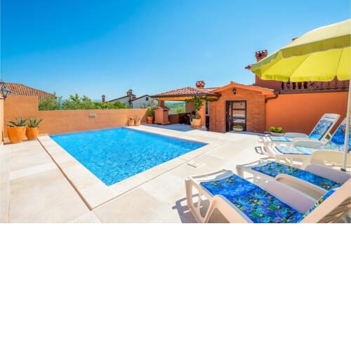Amazing home in Vizinada with Outdoor swimming pool and 3 Bedrooms