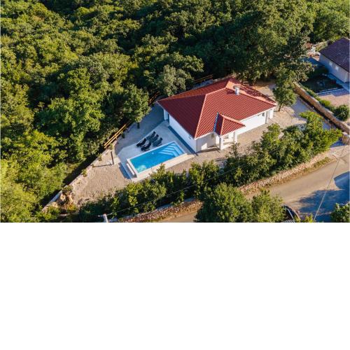 Amazing home in Zestilac with 2 Bedrooms