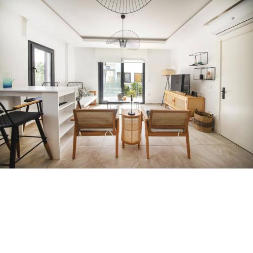 Amazing House with Balcony 1 Min Walking Distance to the Beach in Bodrum
