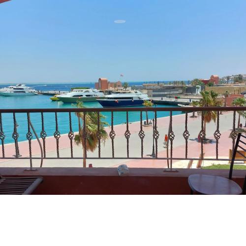 Amazing Hurghadah Sea-front Flat