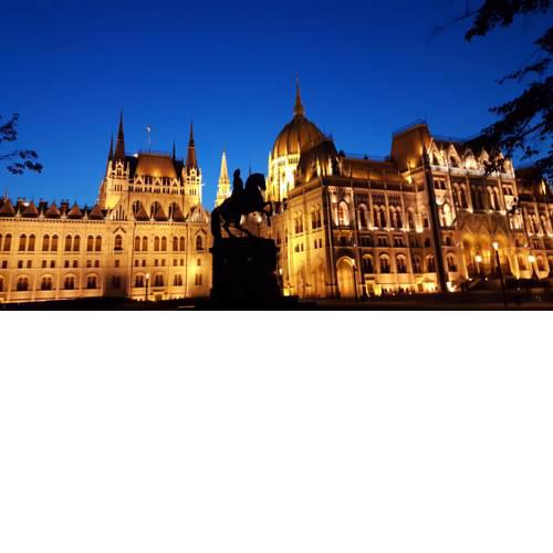 Amazing Loft Just Next To the Parliament