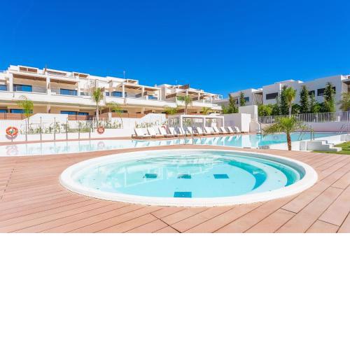 Amazing luxury apartment with sea view 5 min walk to the beach in Jardinana Lotus La Cala de Mijas