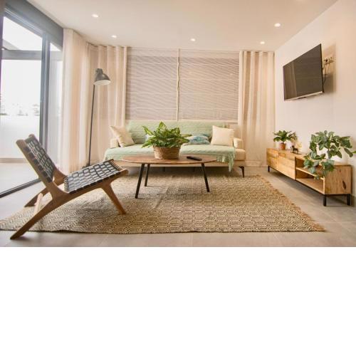 Amazing Old Town Penthouse II - EaW Homes