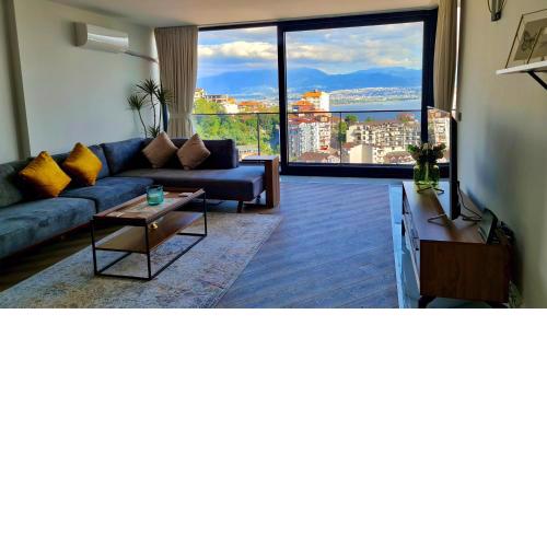 Amazing Sea & Mountain Duplex in Izmit