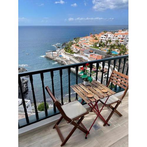 Amazing sea views from cozy studio.