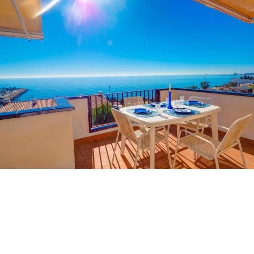 Amazing Seaview Apartment by Hello Homes Sitges