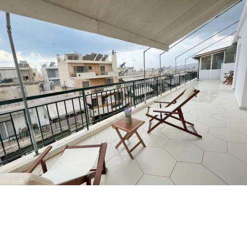 Amazing Top-Floor Oasis
