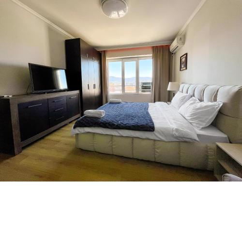 Amazing view central 1 bedroom apartment