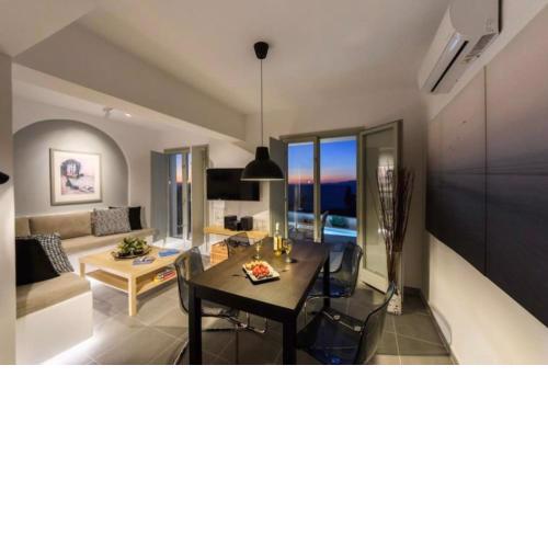 Amazing View Oia Villa