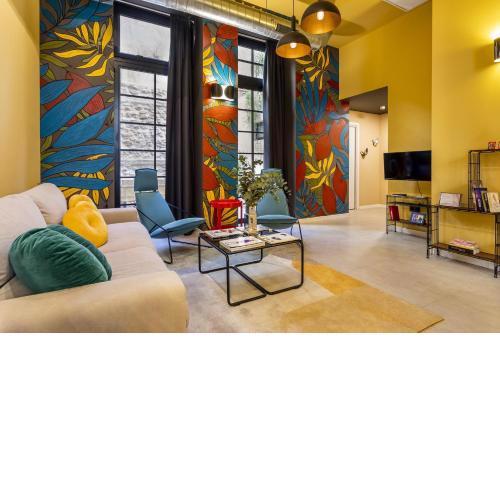 Amazinn Places EVIapartments
