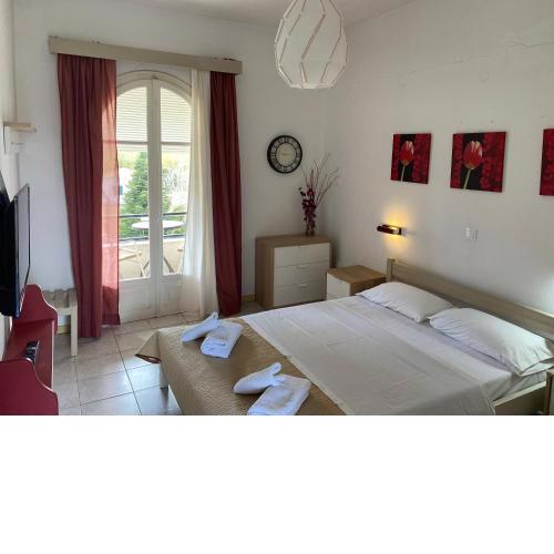 Ameli apartment with mountain view and private parking