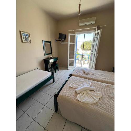 Ammos Cozy Rooms