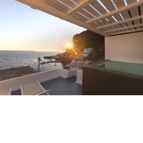 Ammoudi Sunset Cave Santorini
