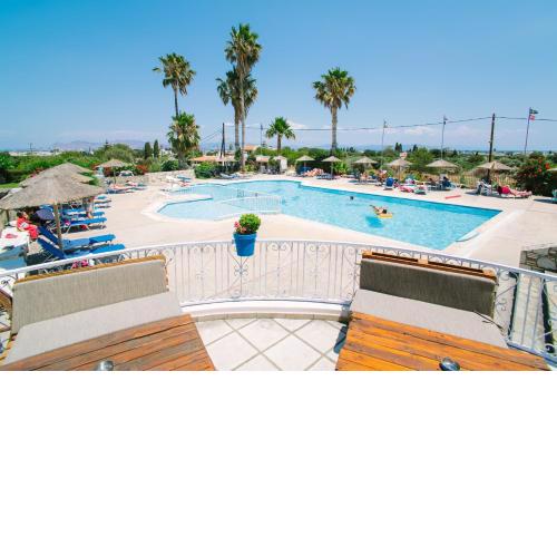 Ampavris Family Apartments