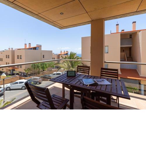 Amplio Apartamento con Terraza en Playa de Esquinzo