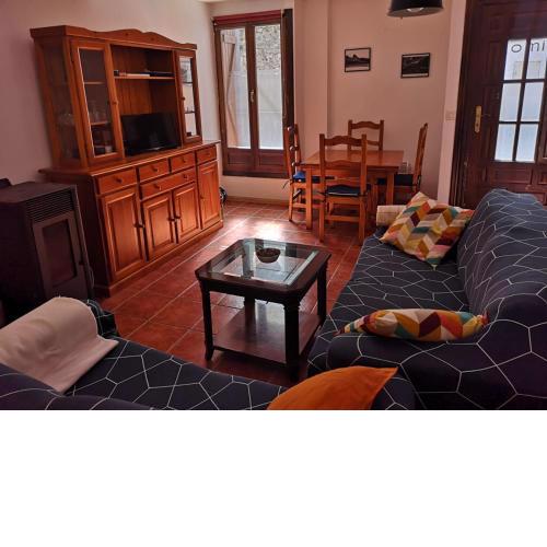 Amplio apartamento de montaña con terraza y WiFi