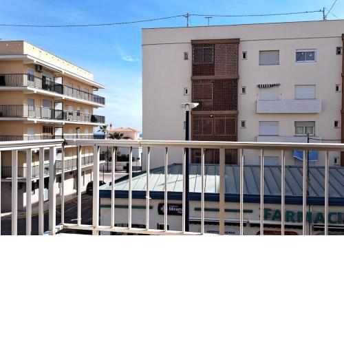 Amplio piso con terraza a 50 m de playa Miramar