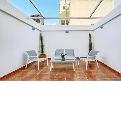 Amplio piso con terraza en Calle Cuarteles