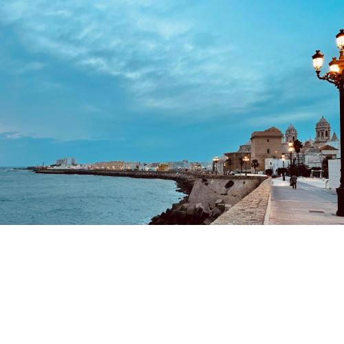 Amplio y bonito piso en Cadiz