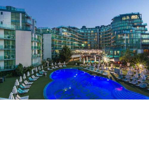 Amur De Lux Apartments