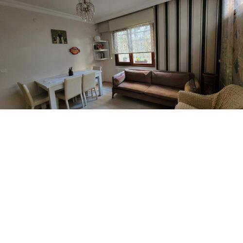 An Easy Transport and Quiet Apartment in Istanbul