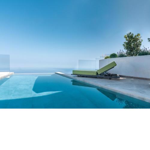 Anadeo Villas & Suites