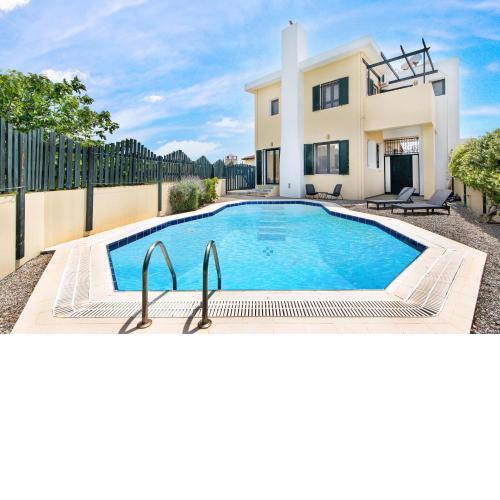Anastasia Veranna Villa