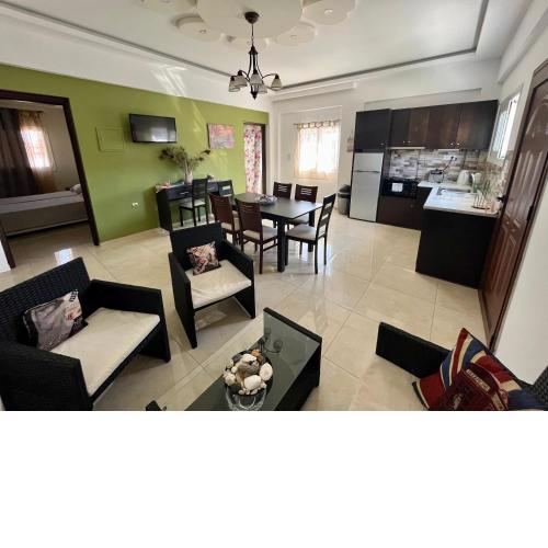 Anatoli deluxe house & apartment
