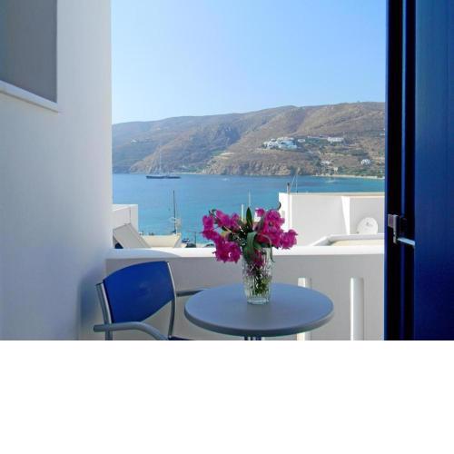 Anatoli Rooms