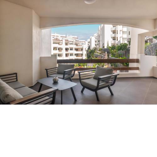 Ancor 2-4 POOL VIEW 2B