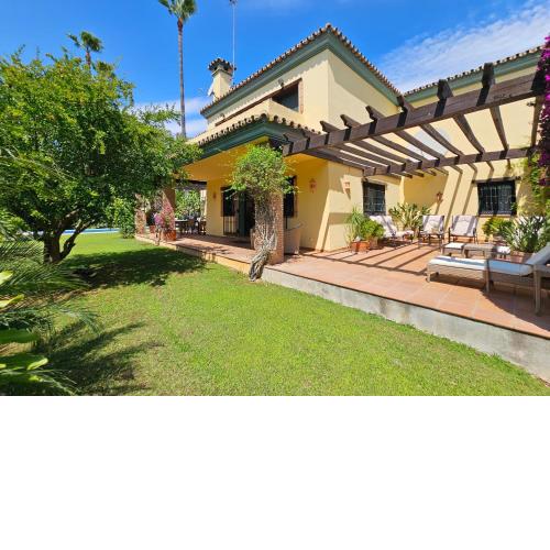 Andalusian Villa close to Banús
