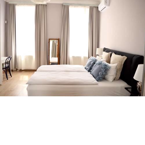 Andrassy Home