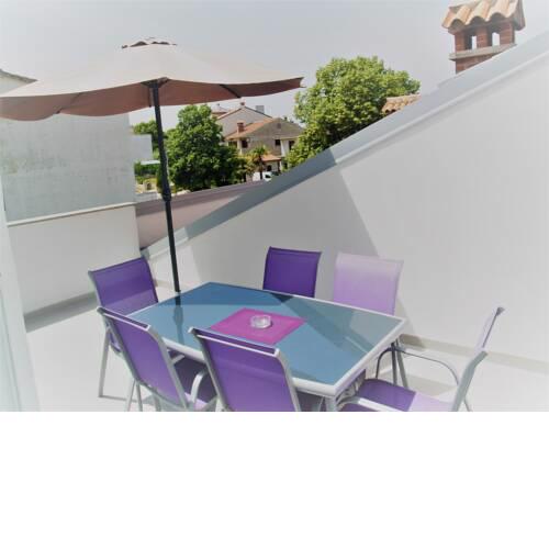 Andreas apartment