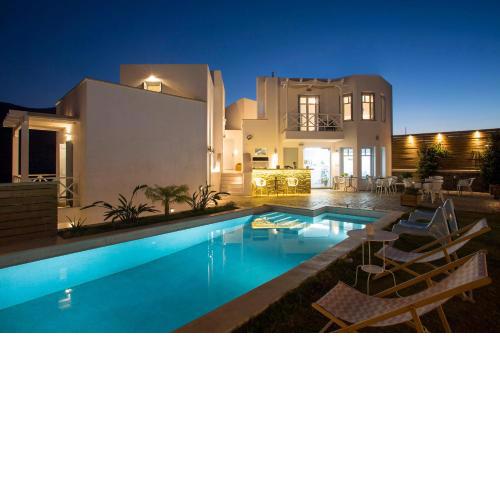 Anemomiloi Andros Boutique Hotel