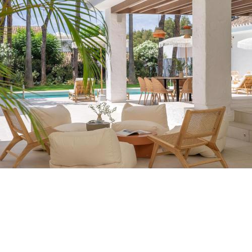 Anfitrión Villas & Suites